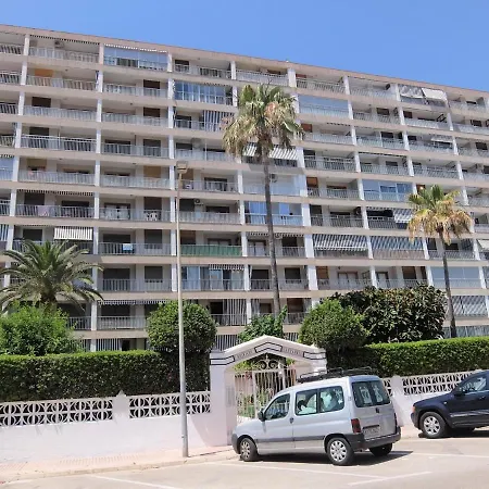 Cantabria 23, 6-66 * Playa de Gandia